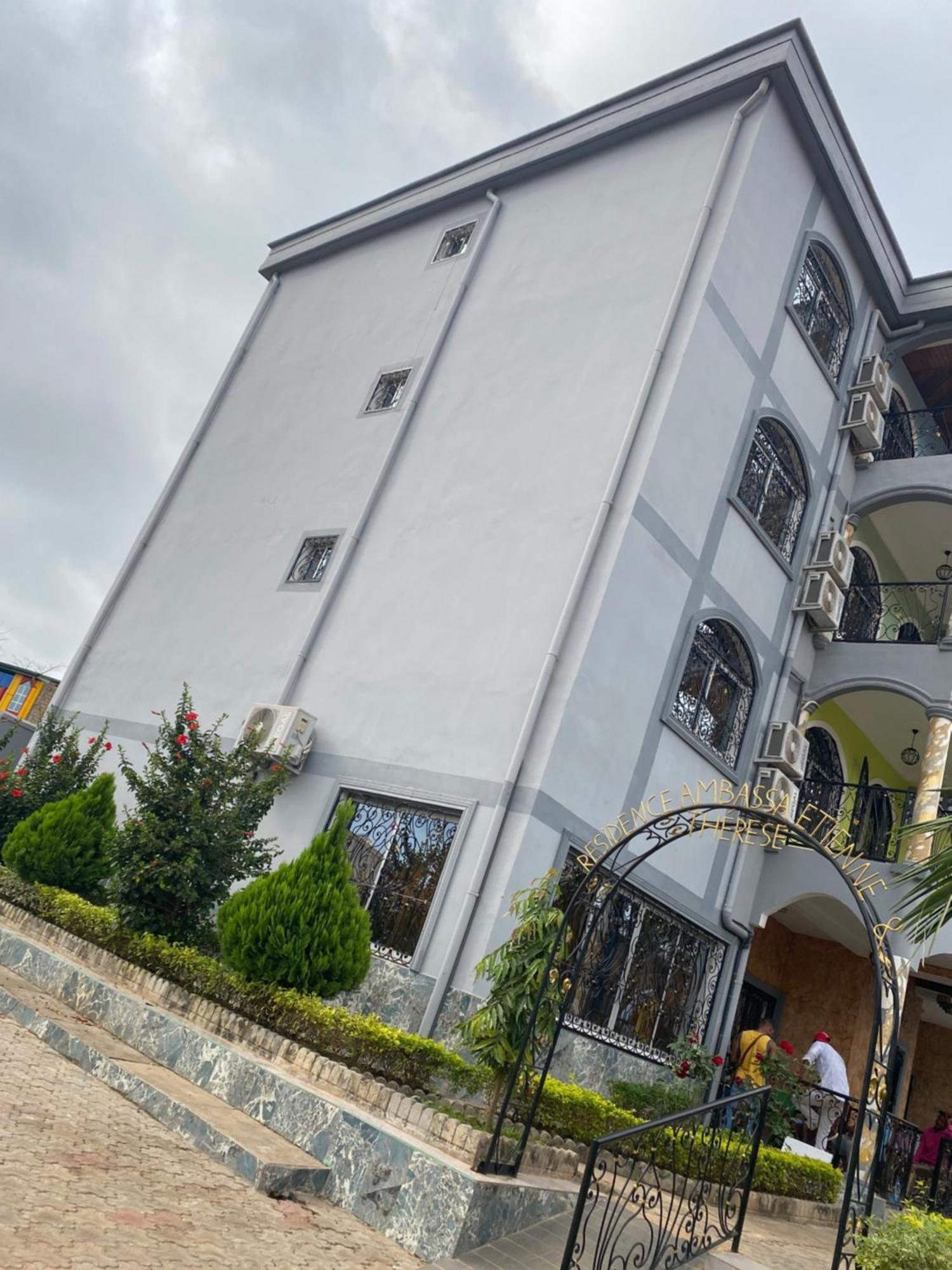 Residence Ambassa Etienne & Therese Yaoundé Eksteriør bilde